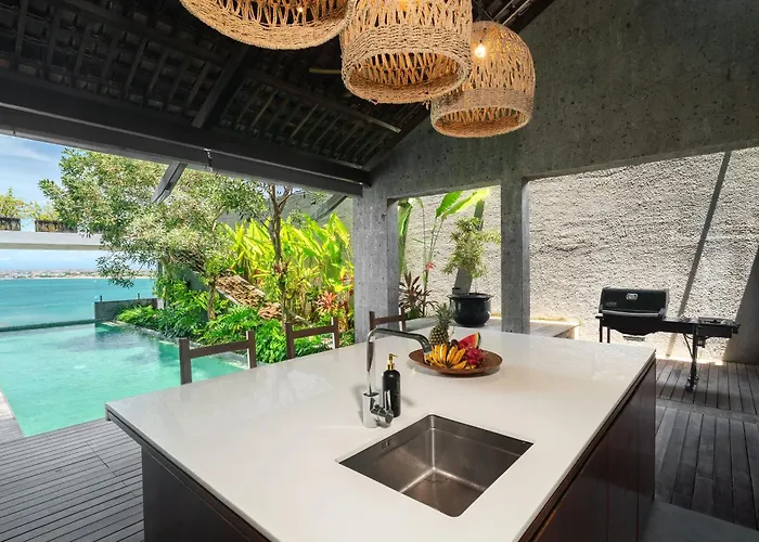 Santos Cliff View Villa *