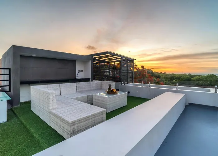 Santos Cliff View Villa